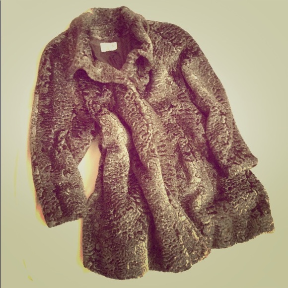 Vintage Jackets & Blazers - HP🎉Vtg SAJON Faux Fur Coat